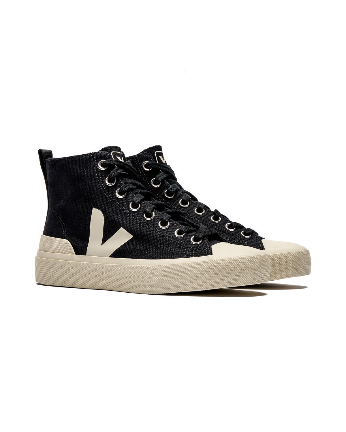 Veja volley hotsell black white